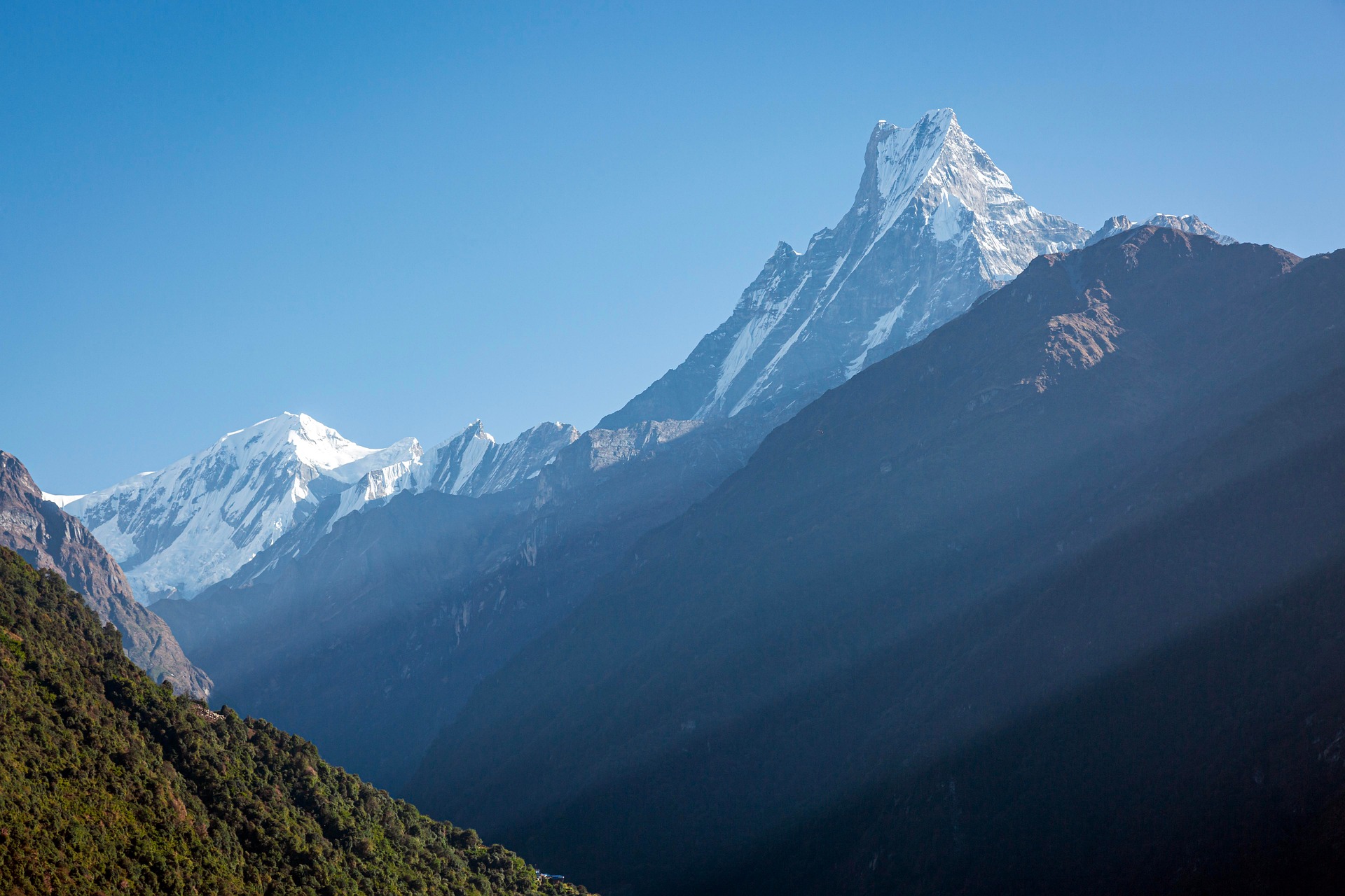 sightseer nepal 9352723 1920